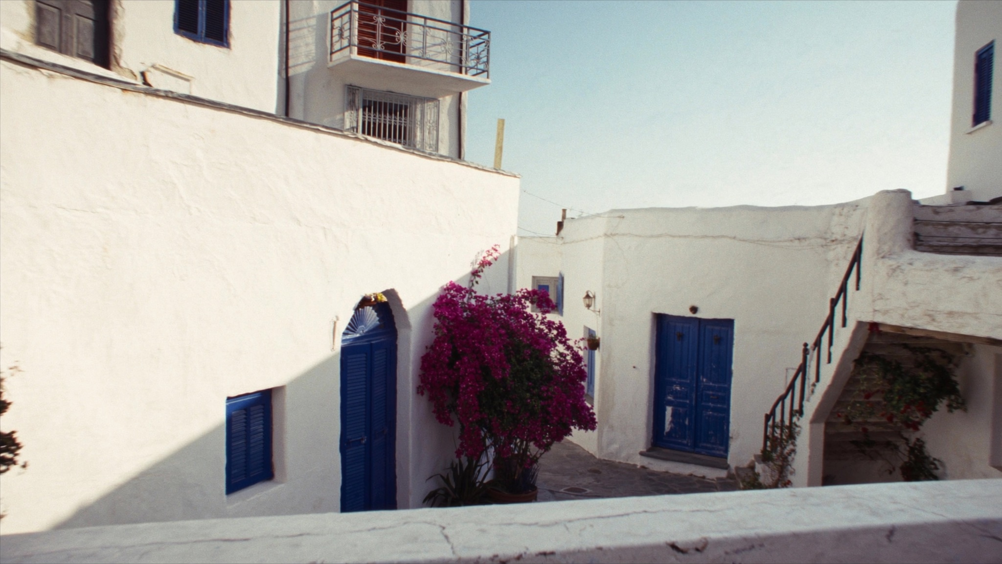 Cycladic White Alley