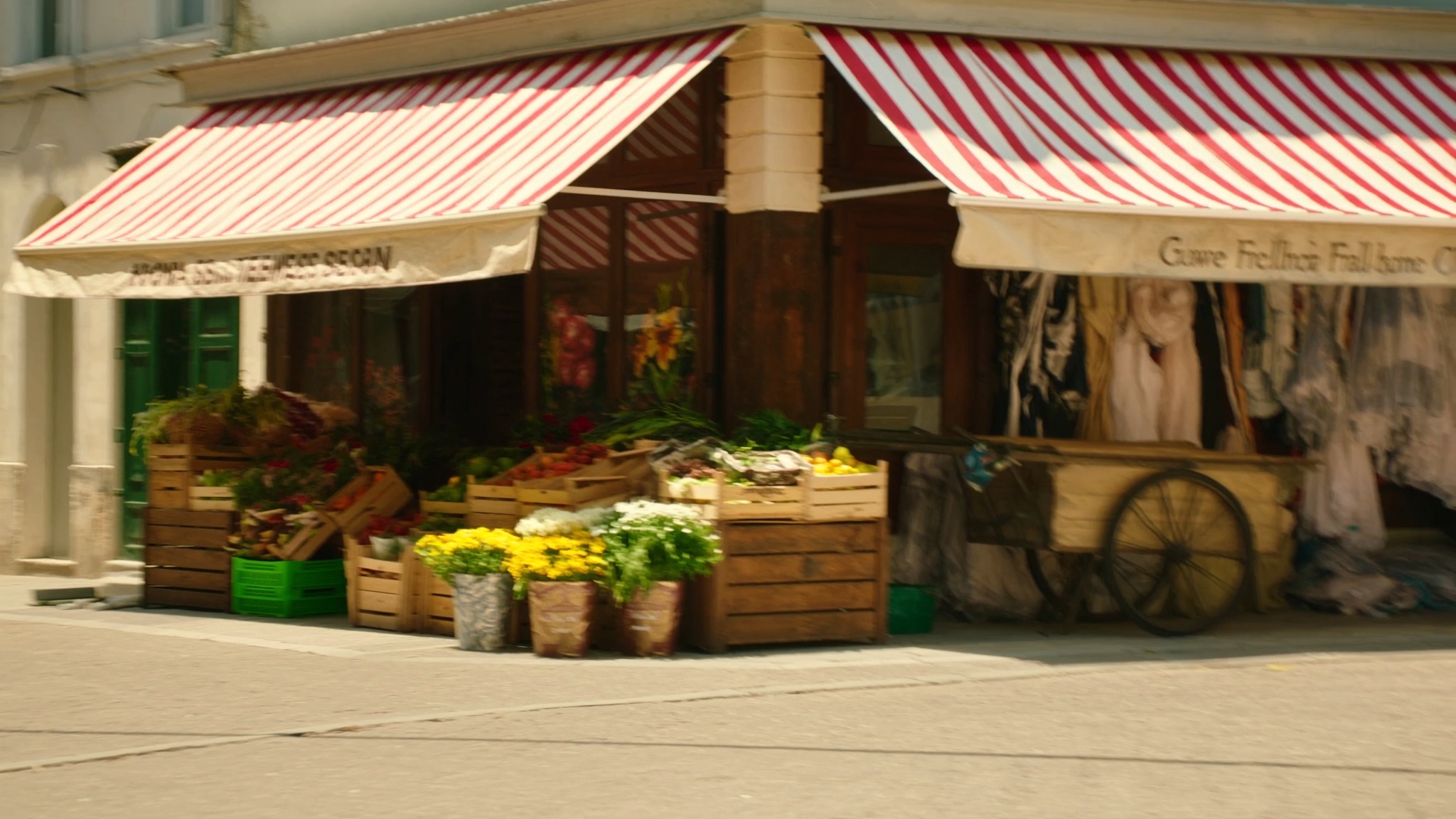 Awning Market