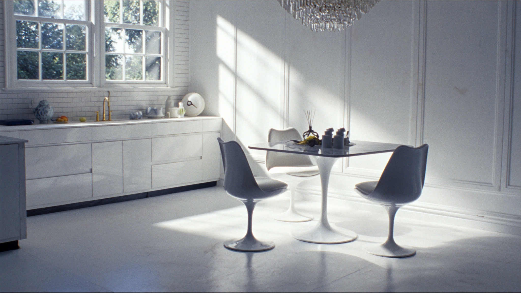 Tulip Table Breakfast