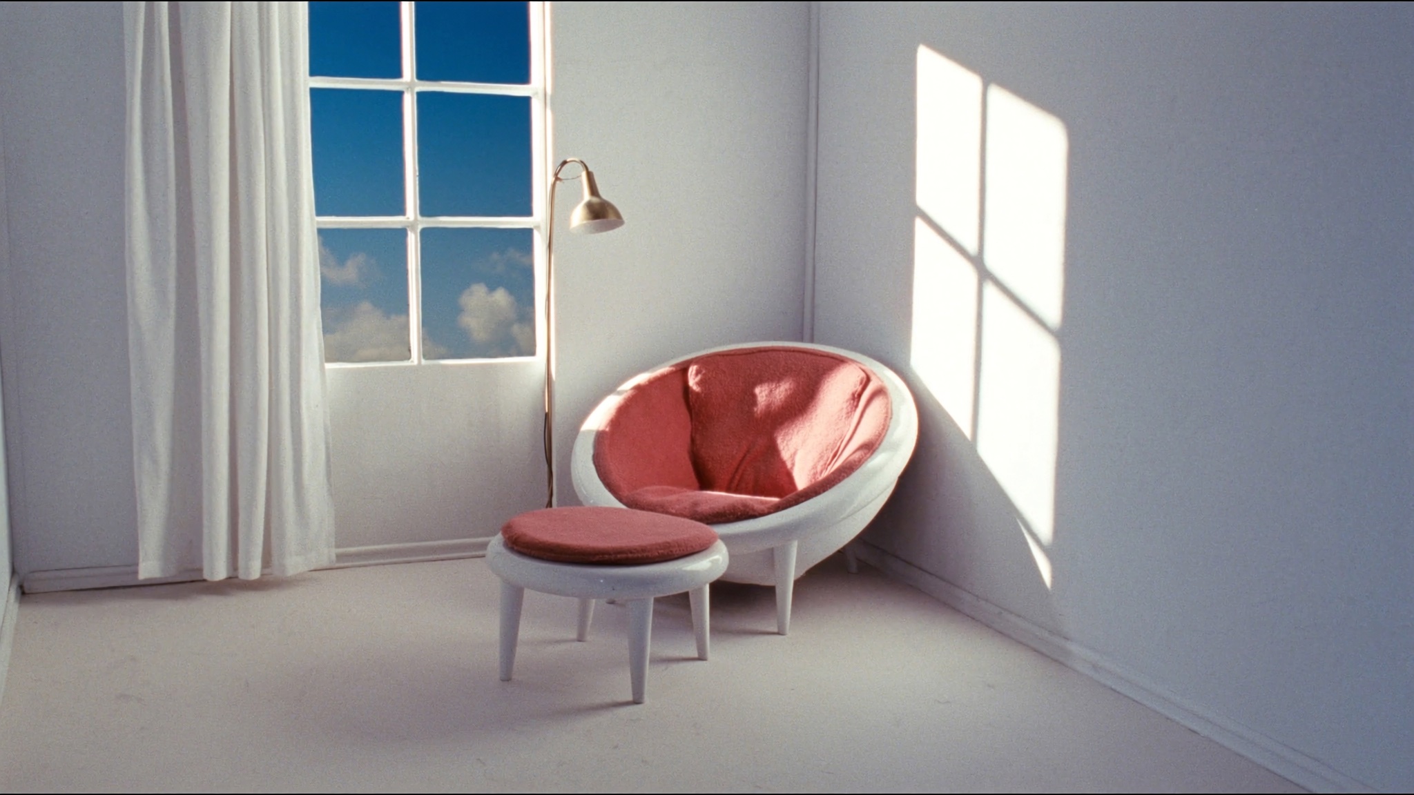 Womb Chair Corner