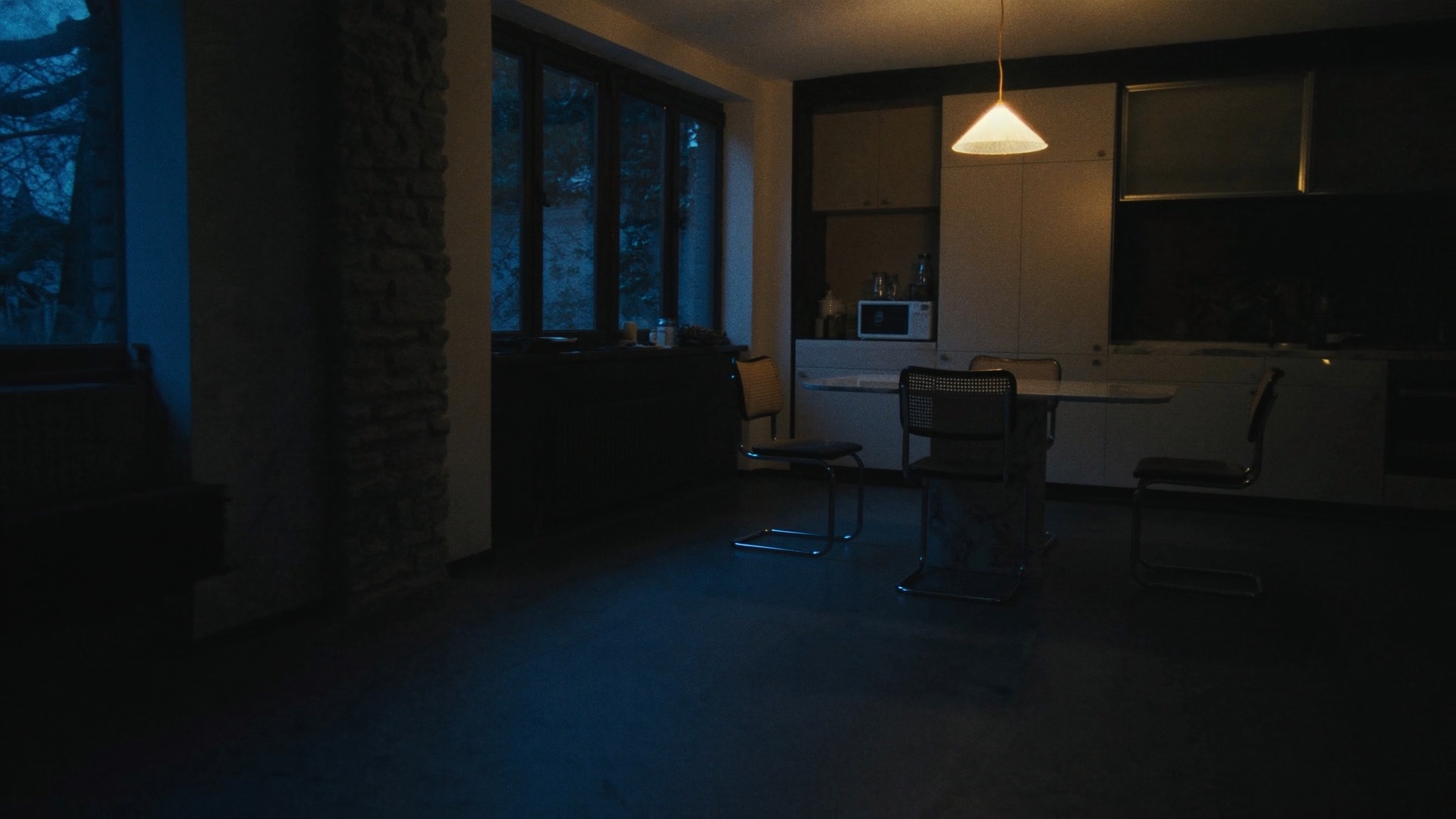 Cesca Chairs Kitchen