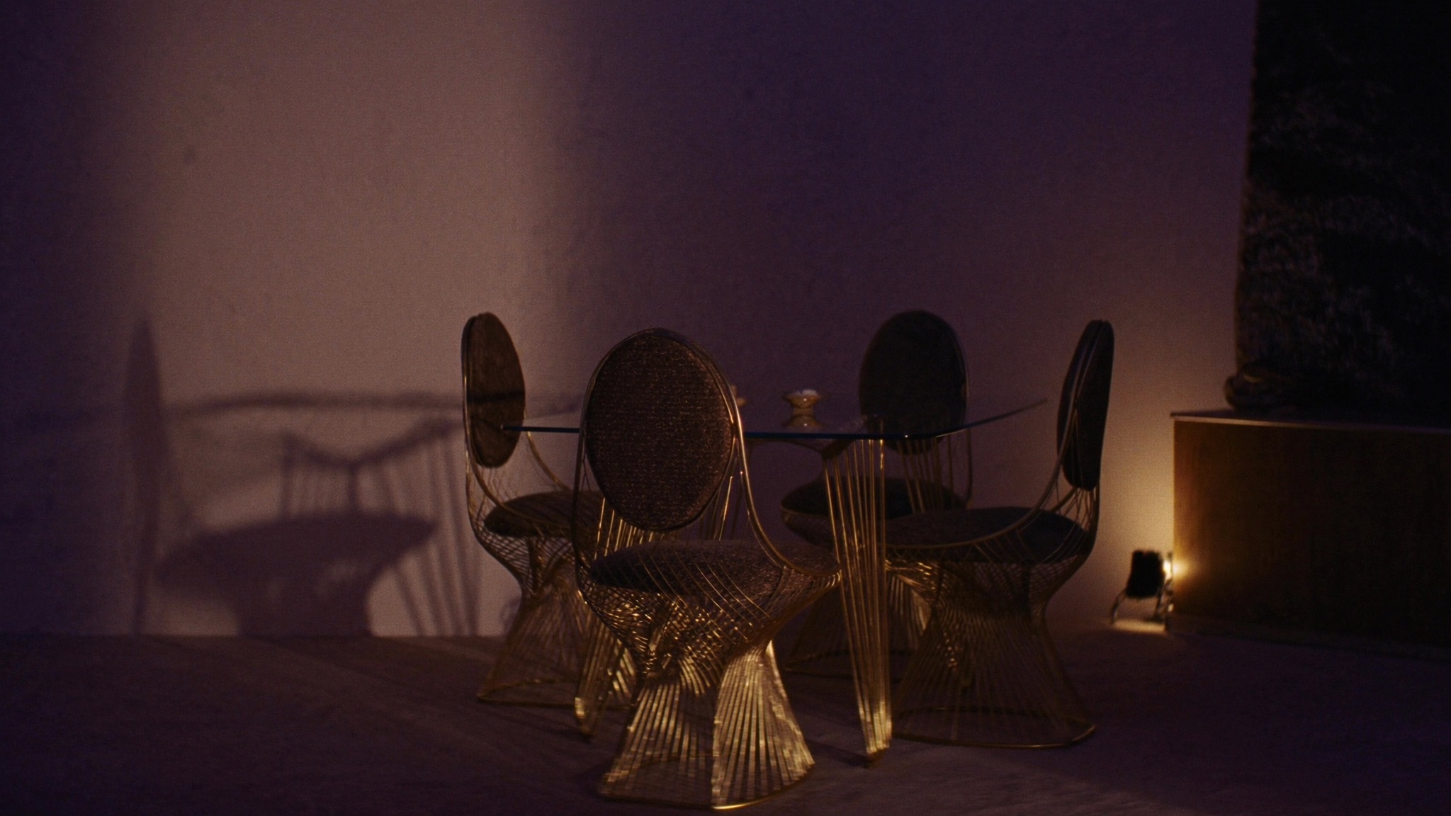 Platner Table Dim Glam